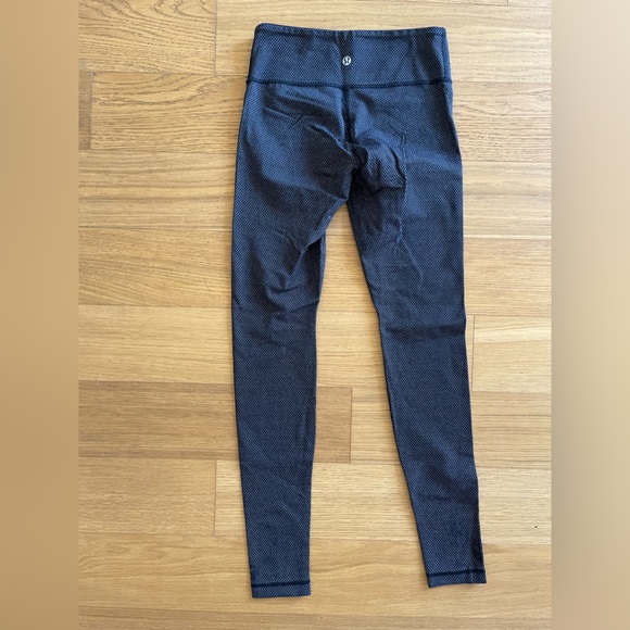 Lululemon Soul Cycle Patterned Leggings Sz 4 - Picture 3 of 7